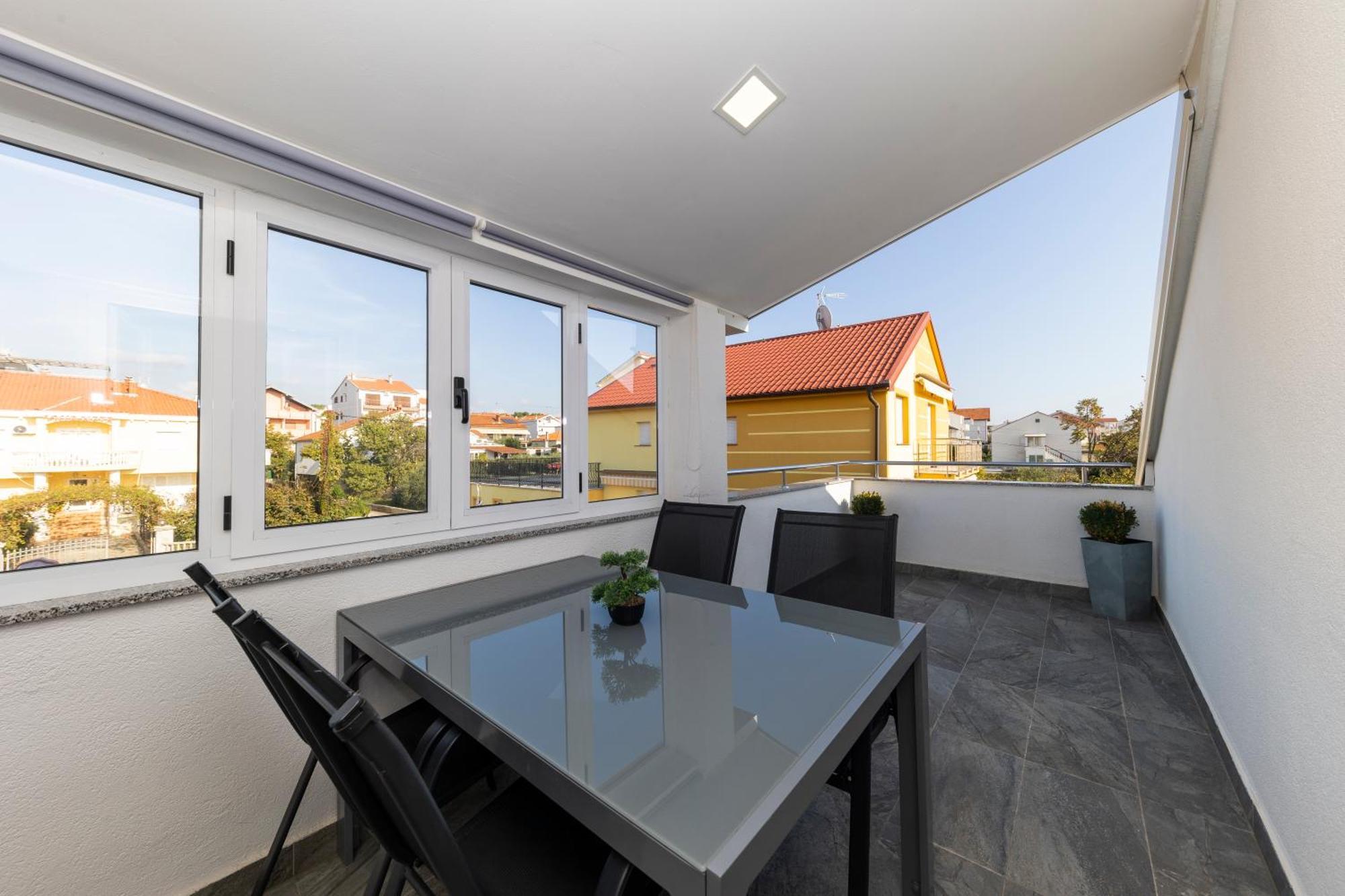 Family Apartments Zadar - Ryanair Exclusive Exteriör bild
